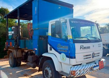 Caminhão Comboio Mercedes-Benz