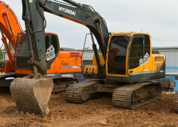 Escavadeira Hyundai 22 Toneladas