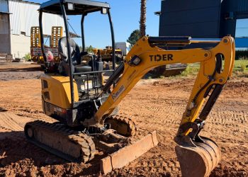 Mini Escavadeira 2.2 Toneladas